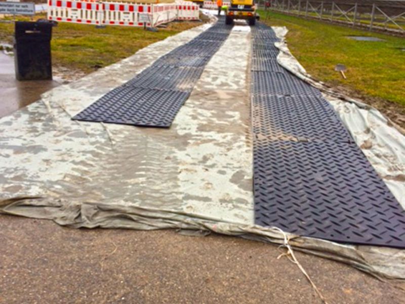 Mobile Baustrasse von Securatek zur Rohrsanierung bzw. Kanalsanierung einer Rohrleitung