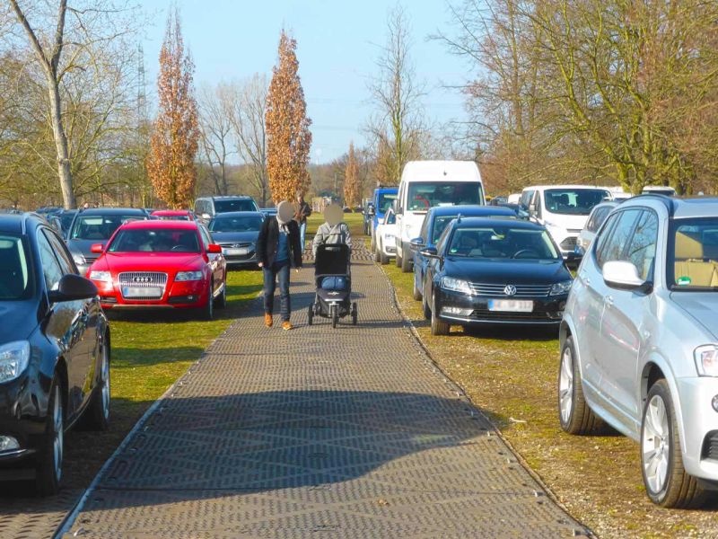 Fahrplatten für den Besucherparkplatz der ISH Messe 2015 in Frankfurt