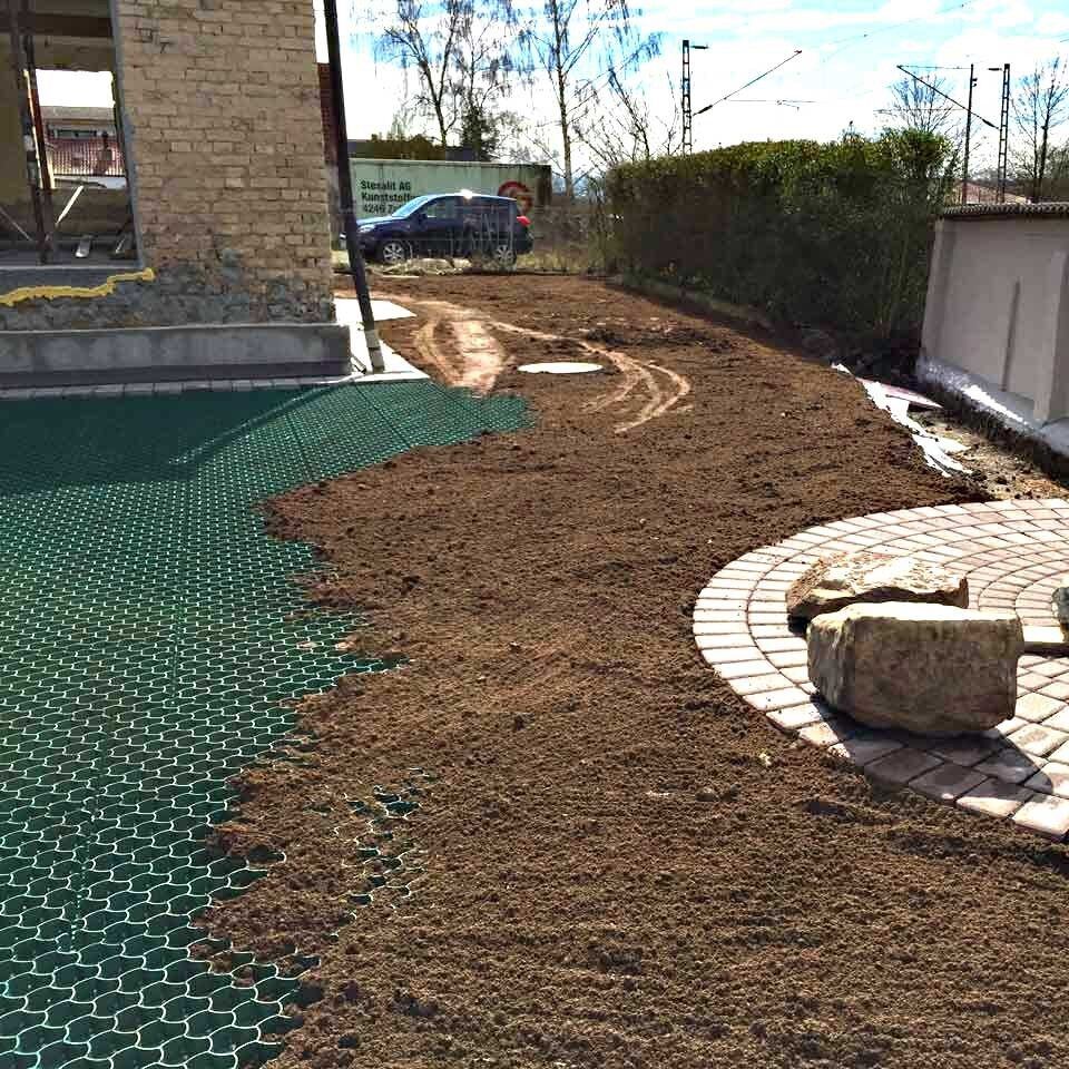 Rasenwabe RW40 Grün · 0,25 m² · 500 x 500 x 40 mm · 350,0 t/m² · 0,80 kg · 1,00mm Profilierung · 16 Kopplungen · On-Sub Verlegung · Drainage