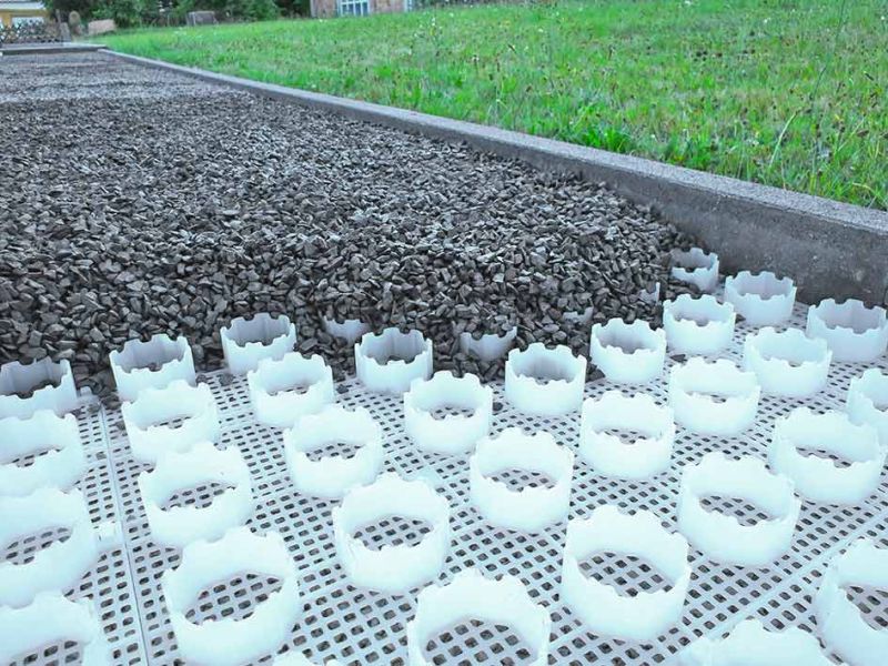 Kiesgitter KG30 Kiesgitter verlegen Weg Garten 003 referenz
