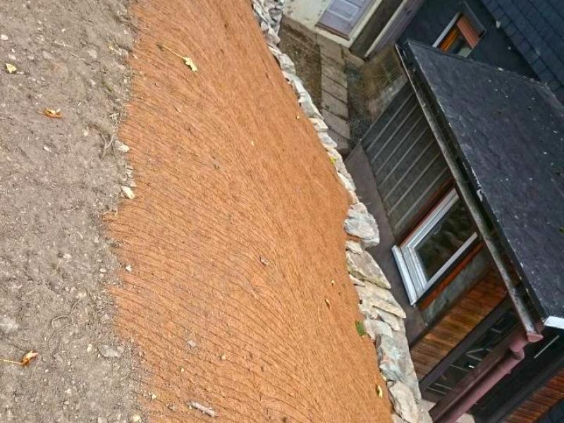 Hang- und Mauer sichern mit der Böschungsmatte Kokos BMK350