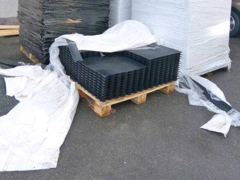 Parkplatz begradigen – ein Projektbeispiel für eine gelungene Gestaltung mit der Kiesmatte KM30