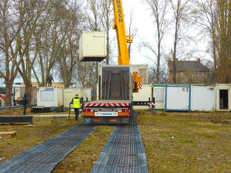 Vermietung mobile Fahrstraße für weiche Böden & Wiesen