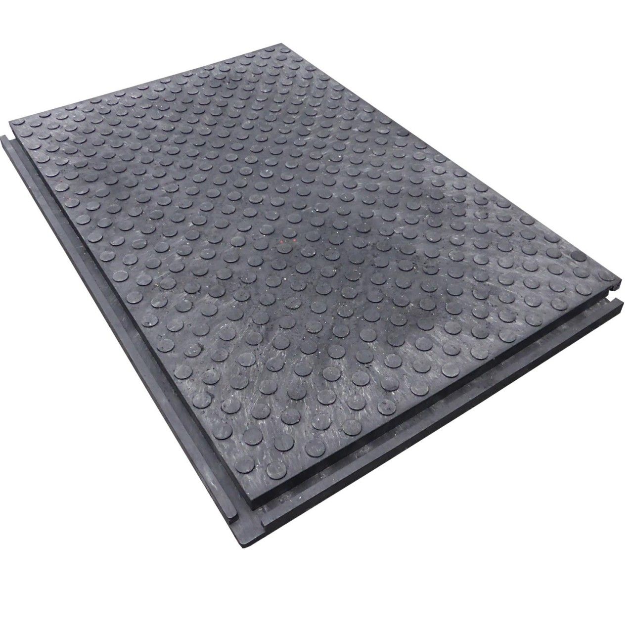Hochbelastbare Bodenmatte zum Abdecken & Schützen sensibler Böden & Flächen. Fußgängerfreundlich & befahrbar. Schnell & leicht zu verlegen. Massive Verzahnung.