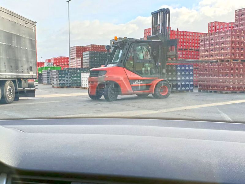 Temporäre Lagerfläche zum befahren mit Transportfahrzeugen mit den e:tek PRO Langen Fahrplatten