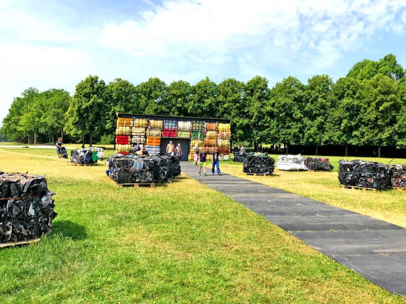 Mobile Straßen und temporäre Wege für Fußgänger & Fahrzeuge auf der Documenta in Kassel