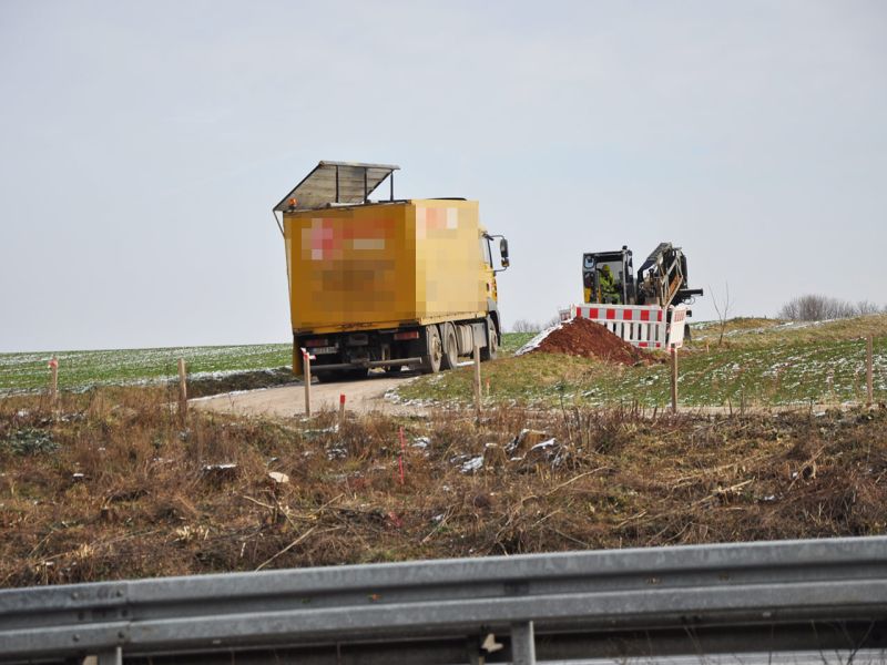Mobile Baustraße Telekom-Baustelle Esselbach im Steigerwald mit der s:tek 48 Bodenschutzplatte