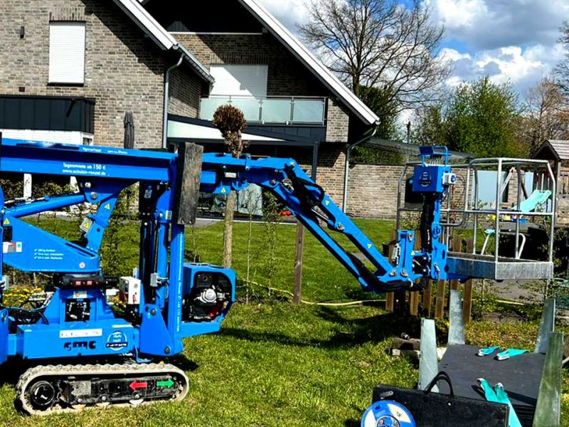 Grüne Lösung für Baustellen, Fahrplatten als effektiver Rasenschutz für Raupenarbeitsbühnen!