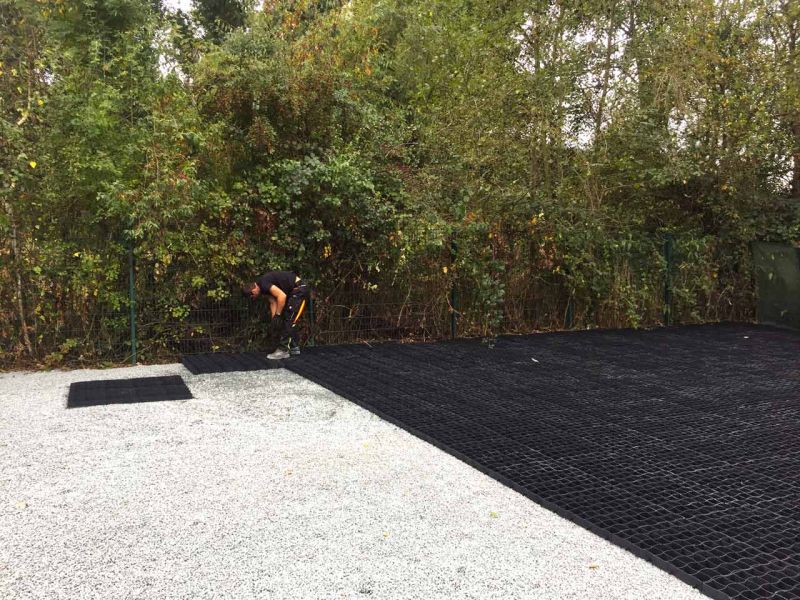 Bodengitter zur unversiegelten Schotterstabilisierung eines Lagerplatz / Lagerfläche