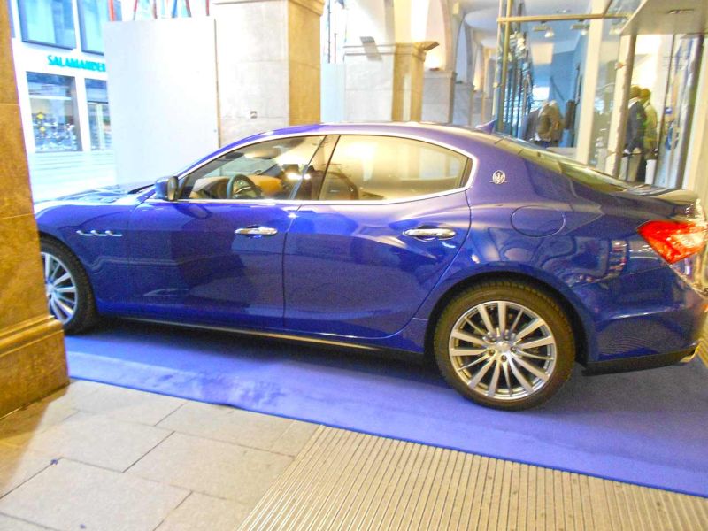 Traglastverteilende Fahrplatten als Bodenschutz in München