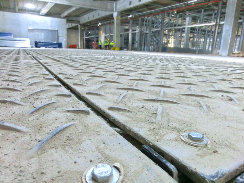 Fahrplatten als Bodenschutz - Neubau Hochregallager 2/2