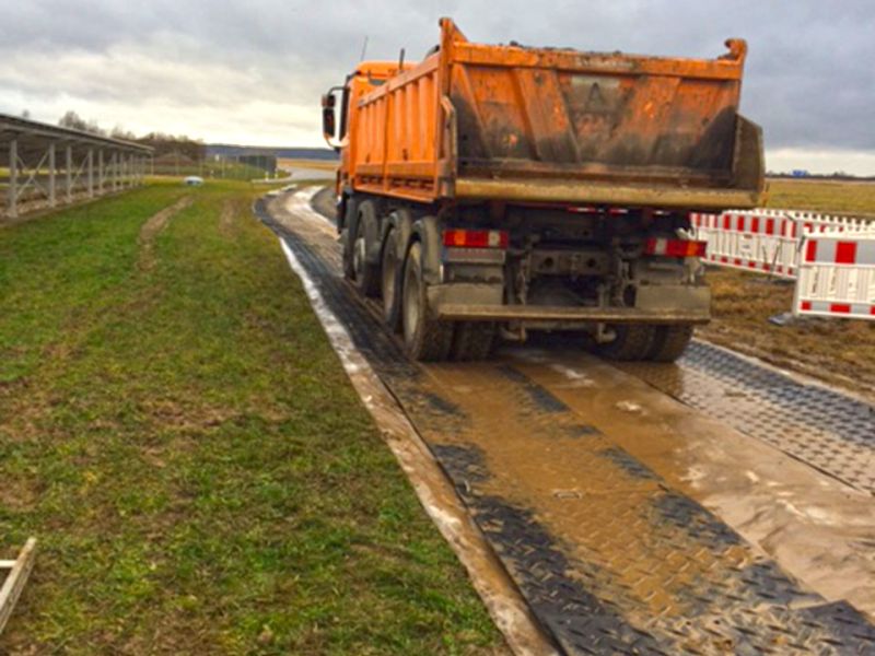 Mobile Baustrasse von Securatek zur Rohrsanierung bzw. Kanalsanierung einer Rohrleitung