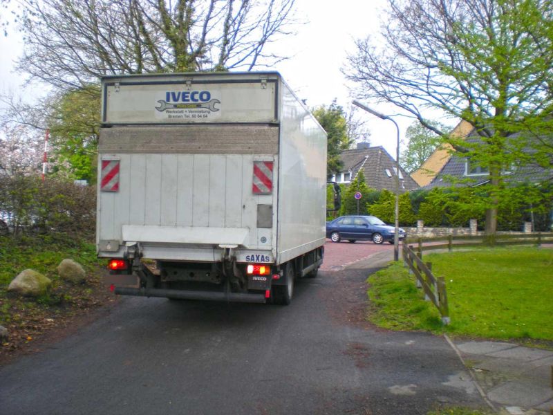 Neugestaltung eines begrünten Mieterparkplatz mit dem Bodengitter BG50