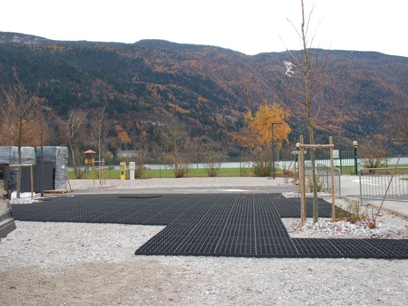 Bodenbefestigung für einen Campingplatz mit dem Bodengitter BG50