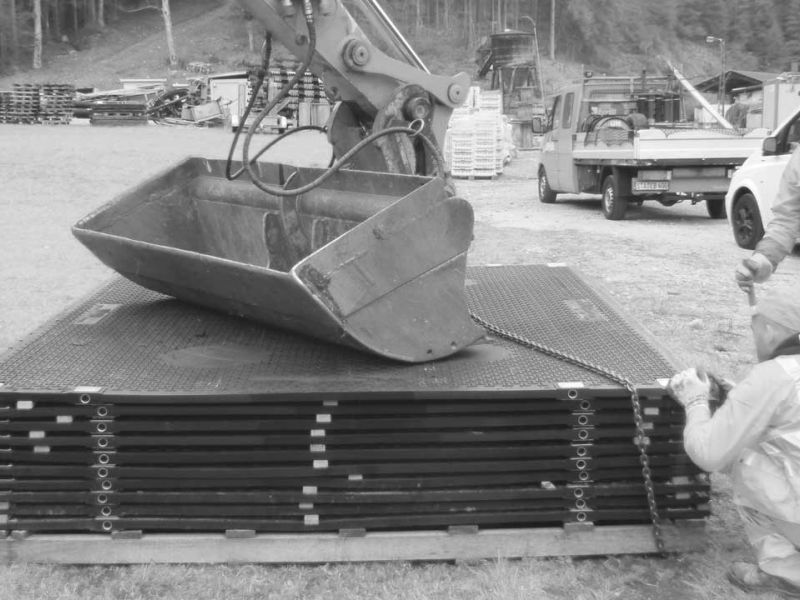 Baustraße im Gleisbau - Zugspitzbahn in Garmisch-Patenkirchen