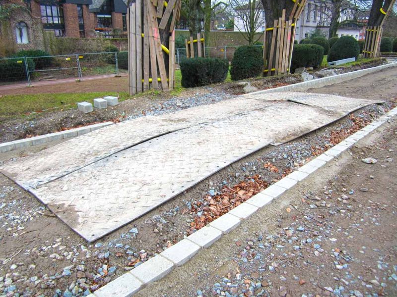 Sanierung einer Deichanlage - Wurzelschutz / Baumwurzelschutz