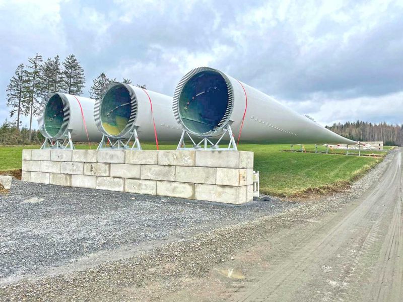 Lastverteilplatten aus Kunststoff für die Umladefläche von Windradflügeln