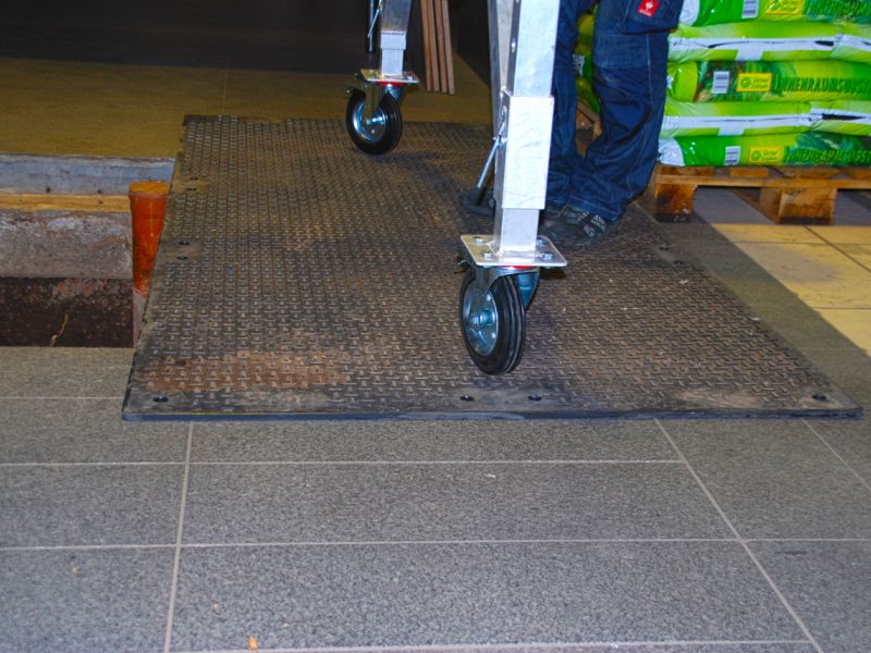 Temporärer Bodenschutz in einem Geschäftsgebäude