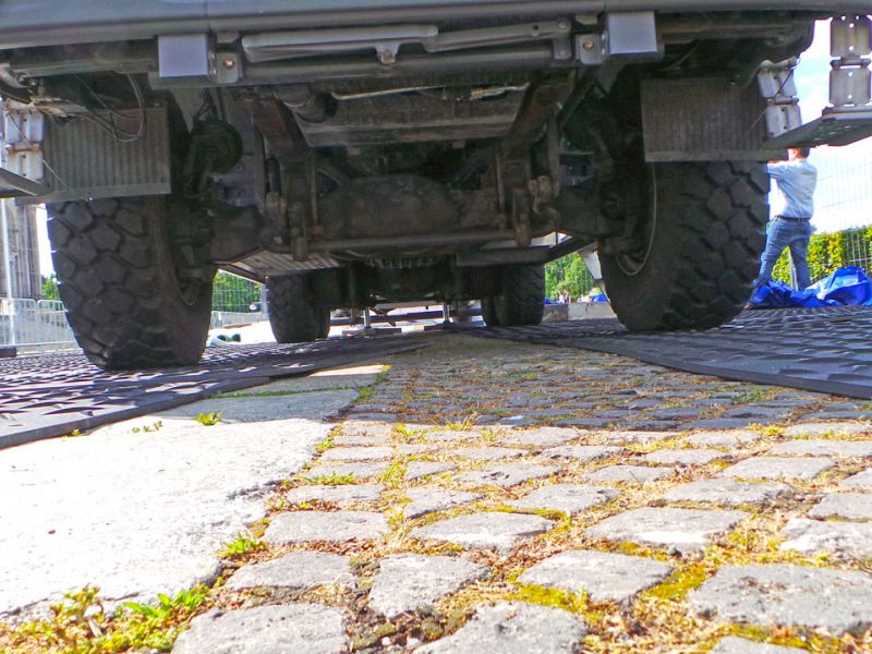 Mobile Baustraße vor dem Bundestag in Berlin