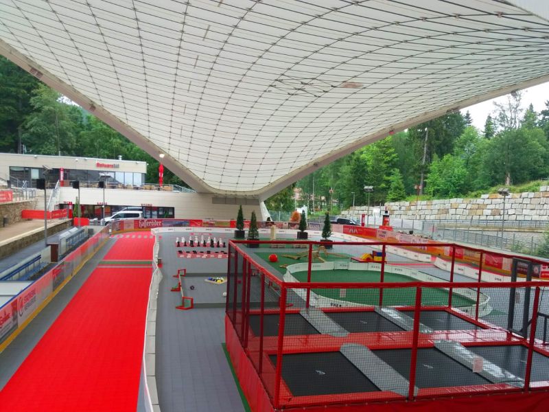 Multi Sportbobden MSB10 als Eventboden und Veranstaltungsfläche für die Sommersaison in der Schierker Feuerstein Arena