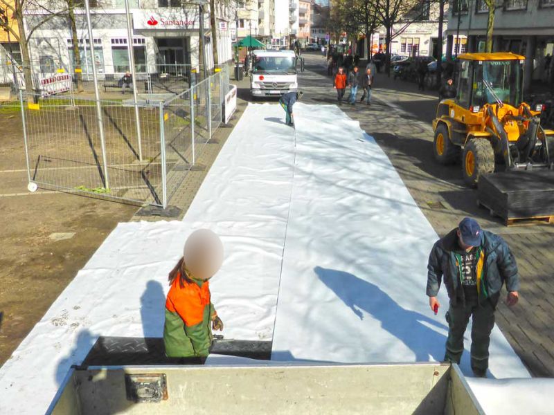 Baustrasse Pflasterschutz Fussgaengerzone Giessen 53 referenz
