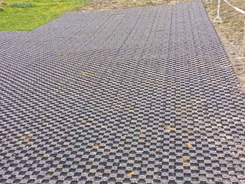 Paddockplatten ohne Unterbau selber verlegen - Paddocks ohne Matsch