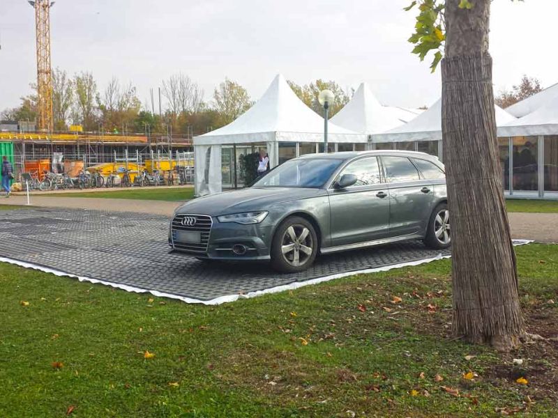 Fahrplatten Parkplatz Event 001 referenz