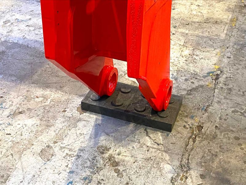 Unterlegplatten zur Unterlegung von Bauteilen und Fahrgestellen im Fahrzeugbau