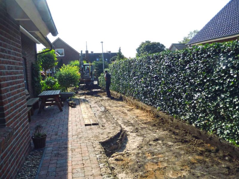 Bodenbefestigung einer begrünten Carport-Zufahrt mit dem Bodengitter BG50
