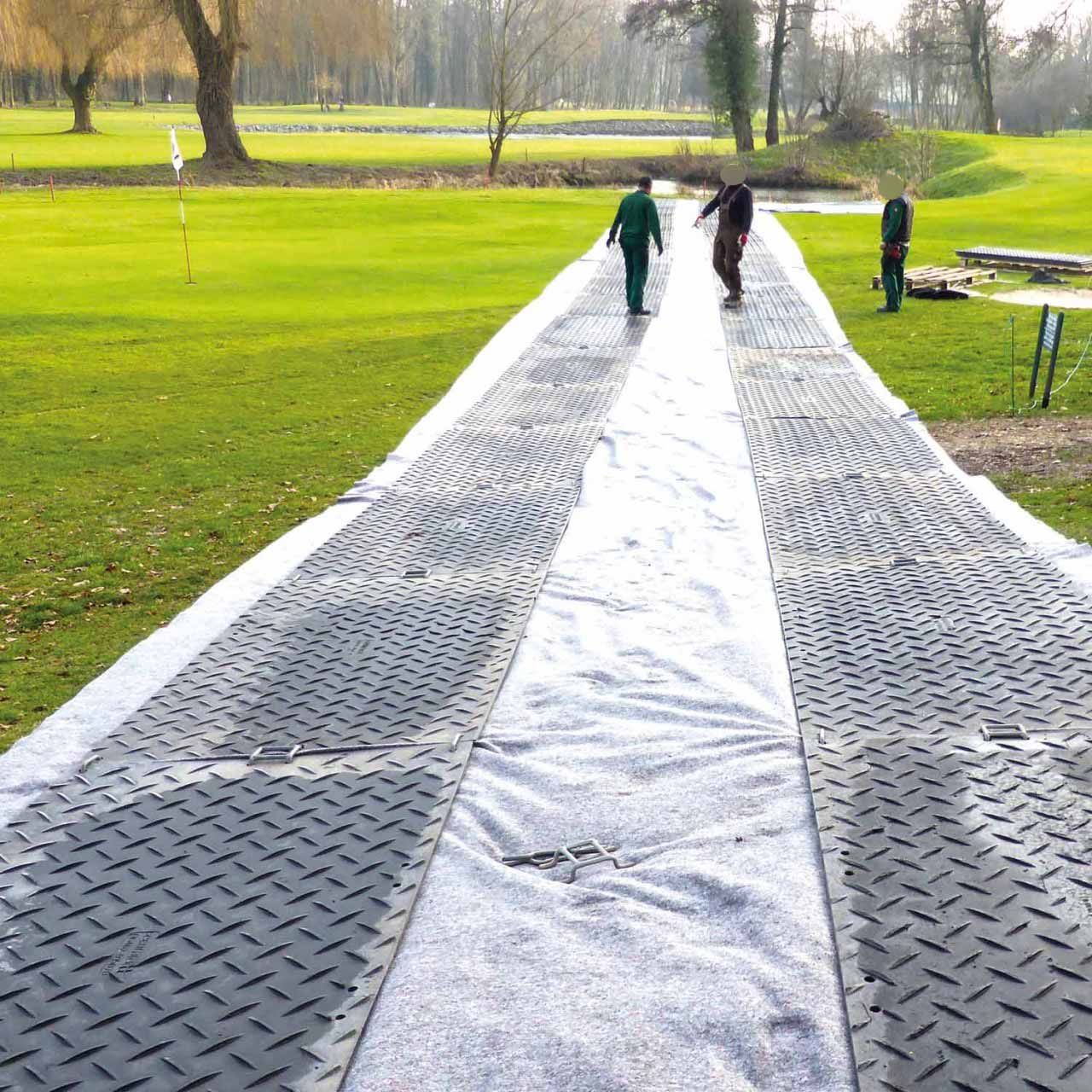 Geotextiler Vliesstoff bzw. Vlies als Rollenware in 3 Größen, 100m², 200m² oder 250 m². Geokunststoff aus PP mit 25 jähriger Lebensdauer in Profi-Qualität.