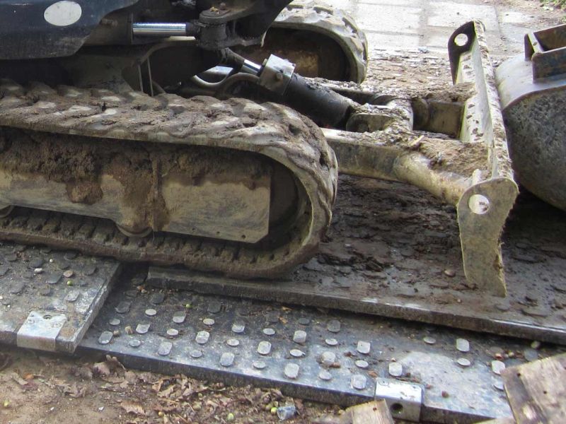 Schwerlast Baustraße - Schutz unterirdischer Gasleitungen