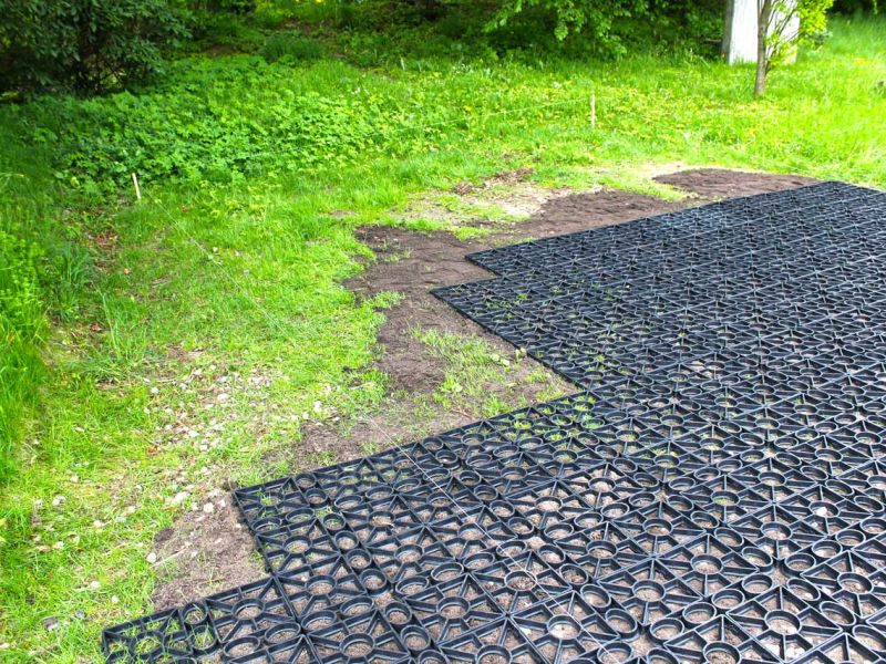 Verlegung des Rasengitter RG24 ohne Unterbau für eine Stellplatz und Wendefläche