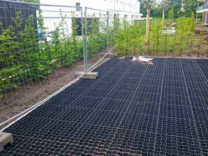 Herstellen einer Feuerwehrzufahrt und Rettungsweg mit dem Bodengitter BG50