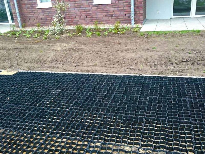 Herstellen einer Feuerwehrzufahrt und Rettungsweg mit dem Bodengitter BG50