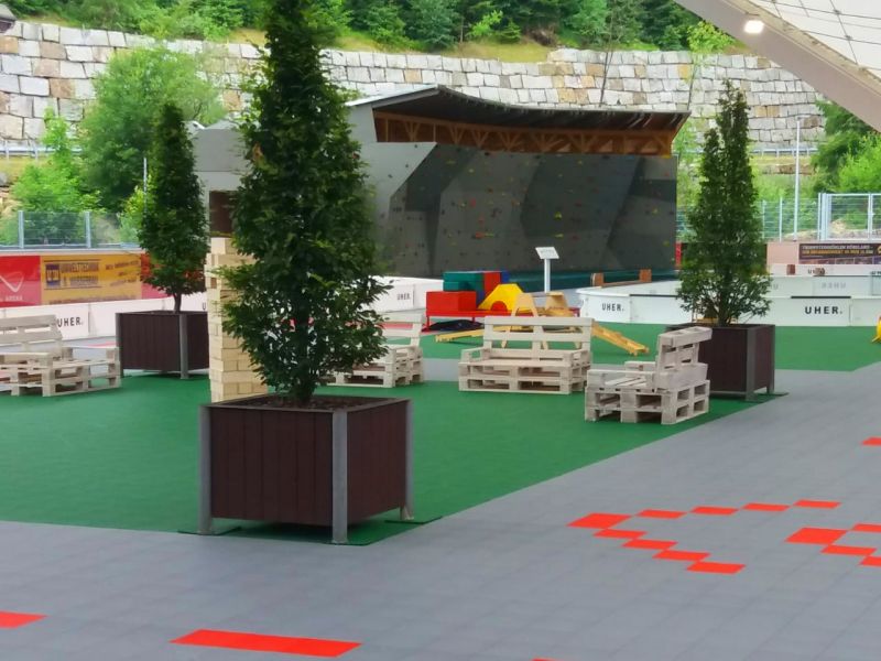 Multi Sportbobden MSB10 als Eventboden und Veranstaltungsfläche für die Sommersaison in der Schierker Feuerstein Arena
