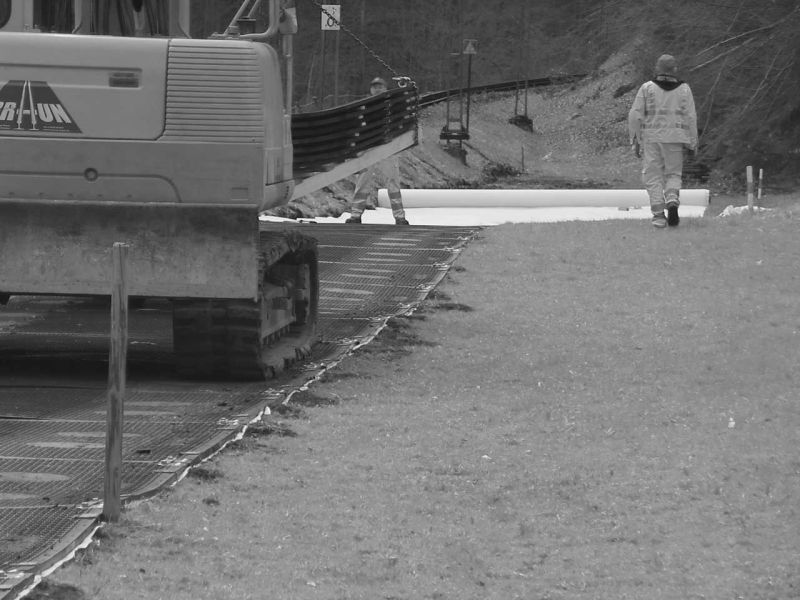 Baustraße im Gleisbau - Zugspitzbahn in Garmisch-Patenkirchen