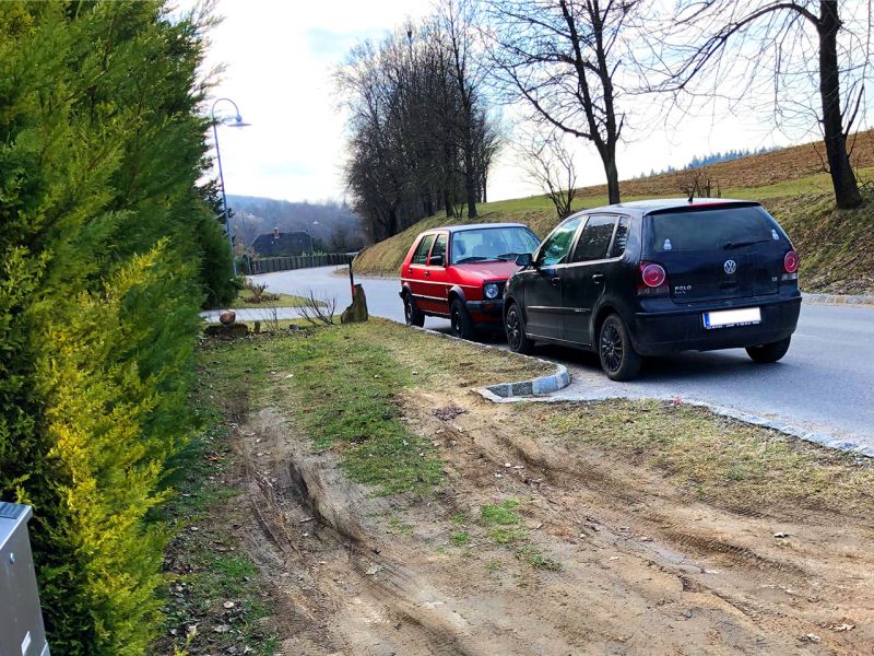 Befestigten eines Fahrzeugabstellplatz mit dem Ankergitter AG