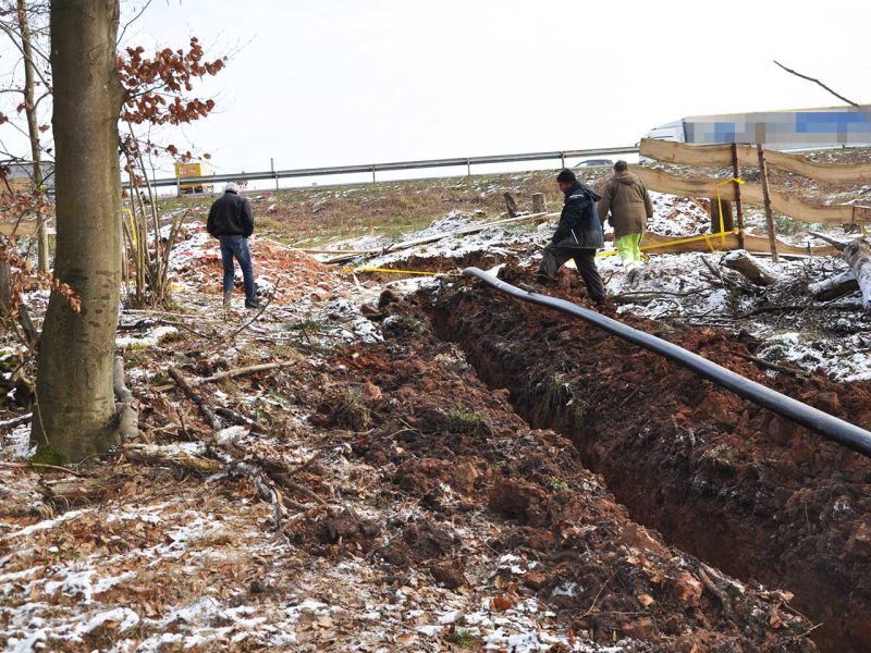 Mobile Baustraße Telekom-Baustelle Esselbach im Steigerwald mit der s:tek 48 Bodenschutzplatte