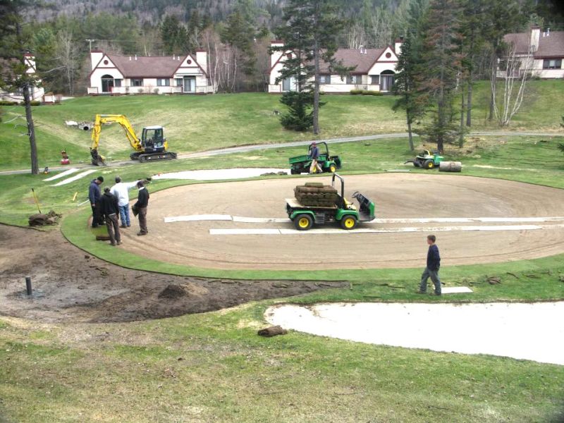 Fahrplatten für den Rohrleitungsbau / Leitungsbau auf einem Golfplatz