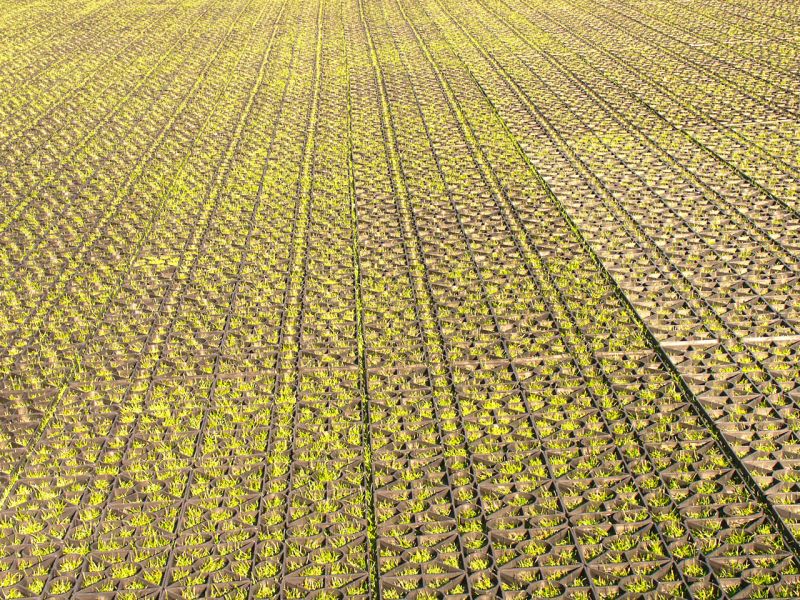 Rasenschutz für ein Event im Fussballstadion mit dem Rasengitter RG24