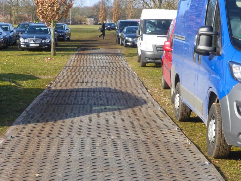 Fahrplatten für den Besucherparkplatz der ISH Messe 2015 in Frankfurt