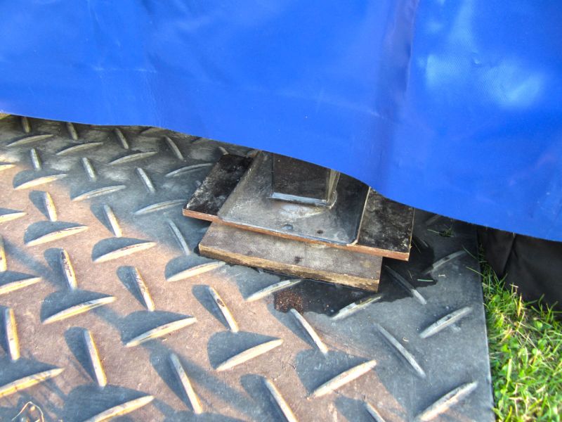 Fahrplatten für einen Tauchtruck auf dem RTL Gelände in Köln