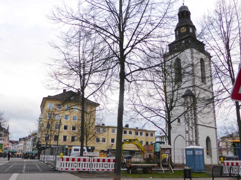 Mobile Baustraße als Pflasterschutz in der Fußgängerzone in Gießen
