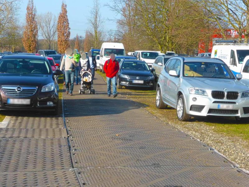 Fahrplatten für den Besucherparkplatz der ISH Messe 2015 in Frankfurt