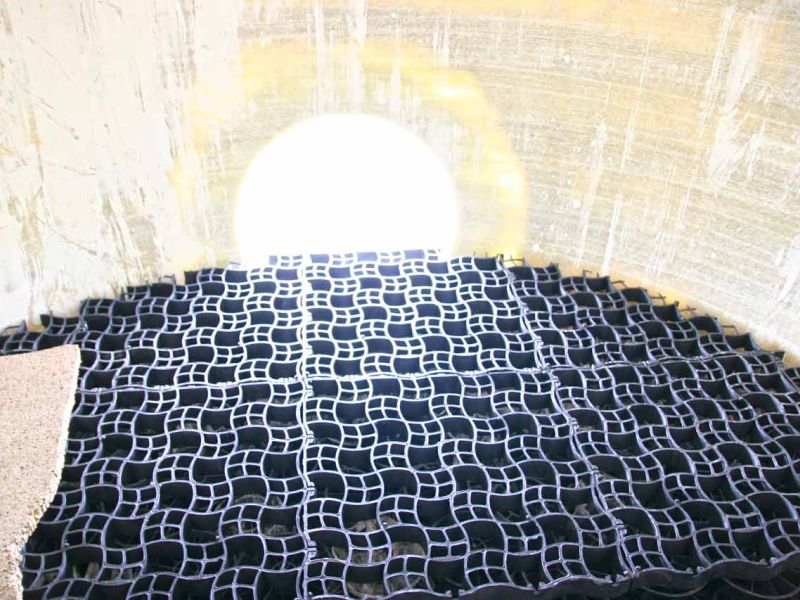 Verwendung des Bodengitter BG50 im Entschwefler einer Biogasanlage mit Rindergülle