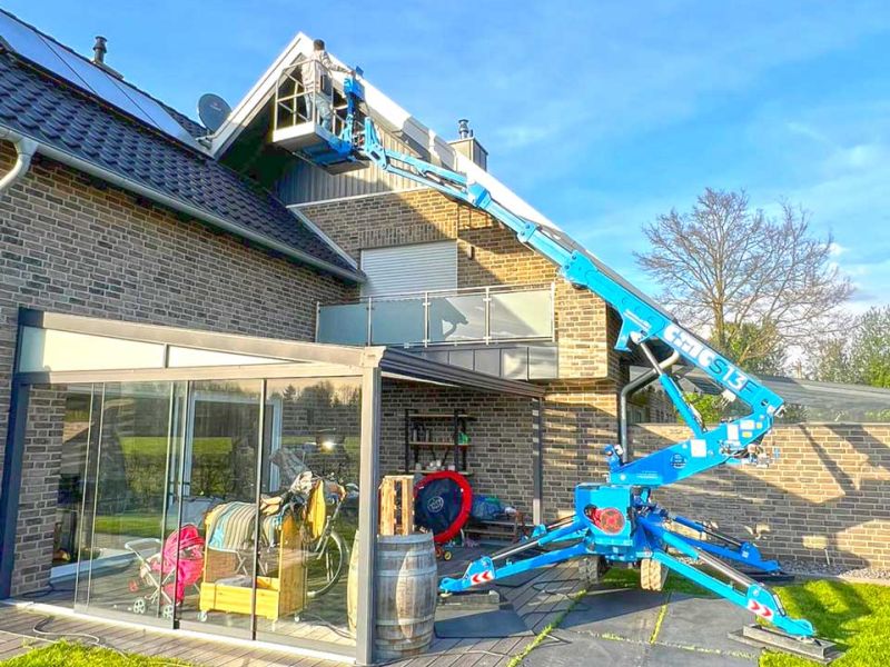 Grüne Lösung für Baustellen, Fahrplatten als effektiver Rasenschutz für Raupenarbeitsbühnen!