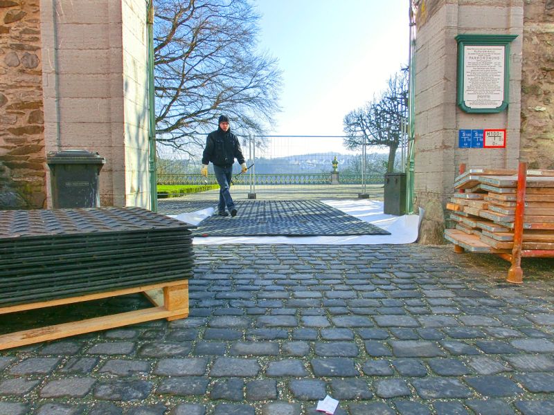 Mobile Baustraße im Schlosspark Weilburg