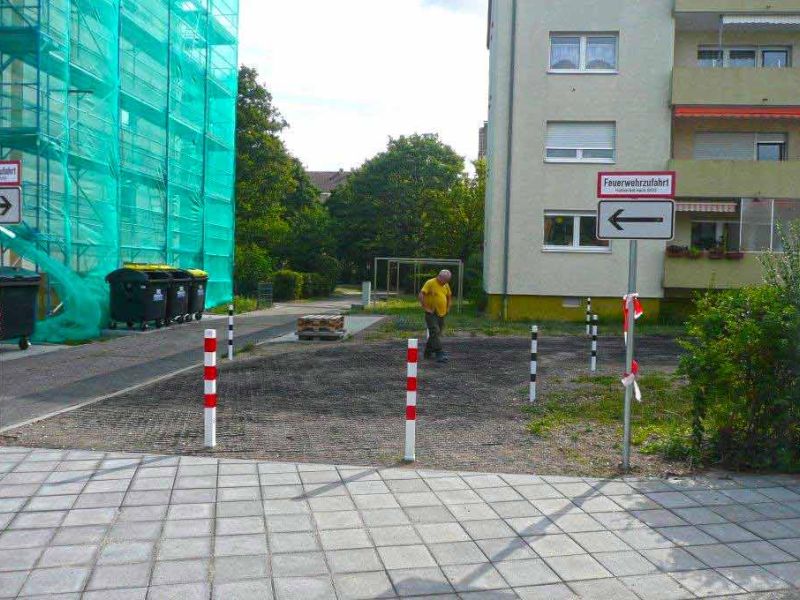 Bodenbefestigung eines Rettungsweg, Feuerwehrzufahrt mit dem Bodengitter BG50