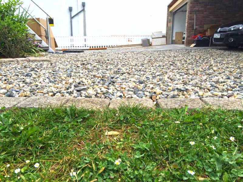 Bodenbefestigung mit dem Bodengitter BG50 einfach selber verlegen und mit Kies verfüllen