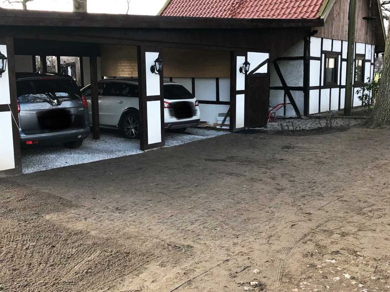 Begrünte und befahrbare Einfahrt für ein PKW-Carport anlegen mit dem Rasengitter RG24